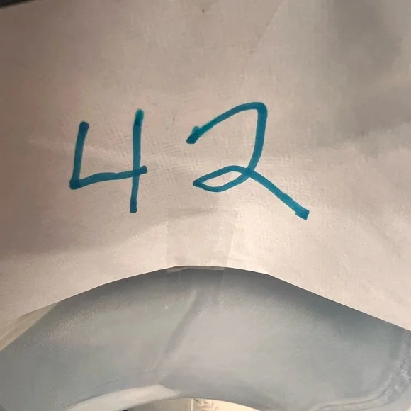 Ivy storehouse pajama set with satin hat size medium new with packaging - Picture 16 of 16